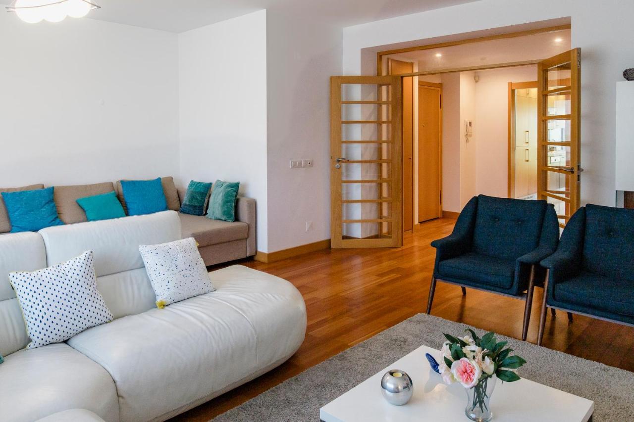 Apartment Garden Mills *