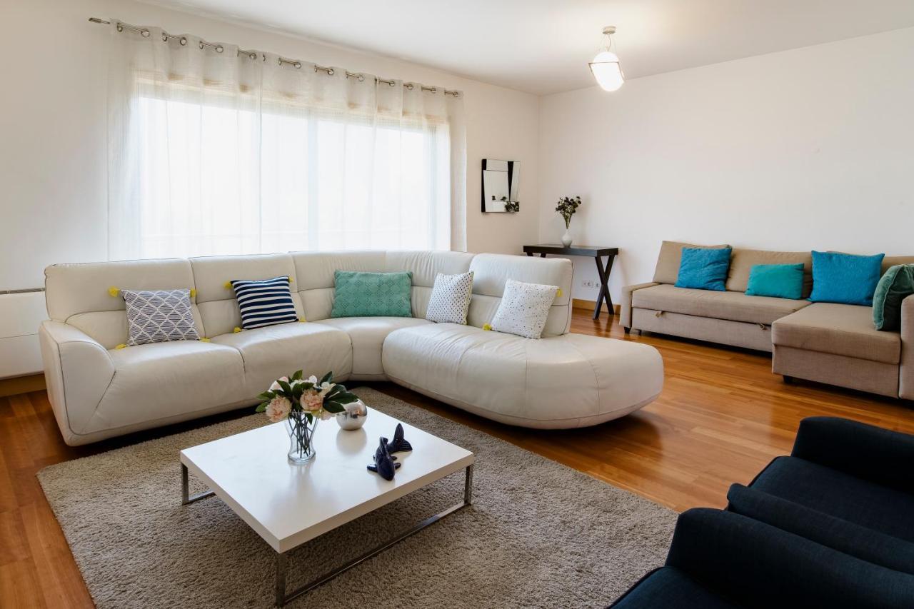 Apartment Garden Mills